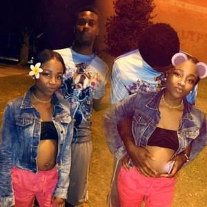 Meet your Posher, Alexis